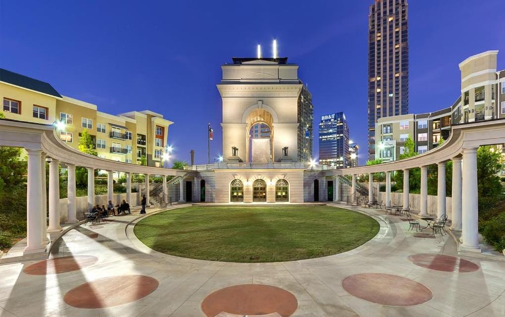 Angelic Central Midtown Home One Block From Piedmont Park アトランタ エクステリア 写真
