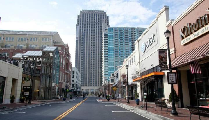 Angelic Central Midtown Home One Block From Piedmont Park アトランタ エクステリア 写真